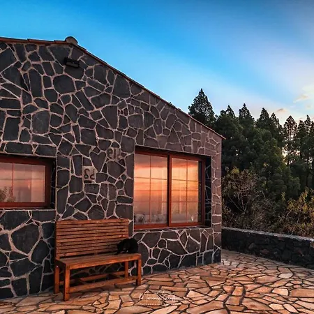 Sunset And Stars Stone House Country house